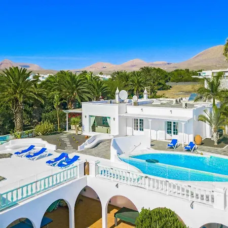 Villa Azurra